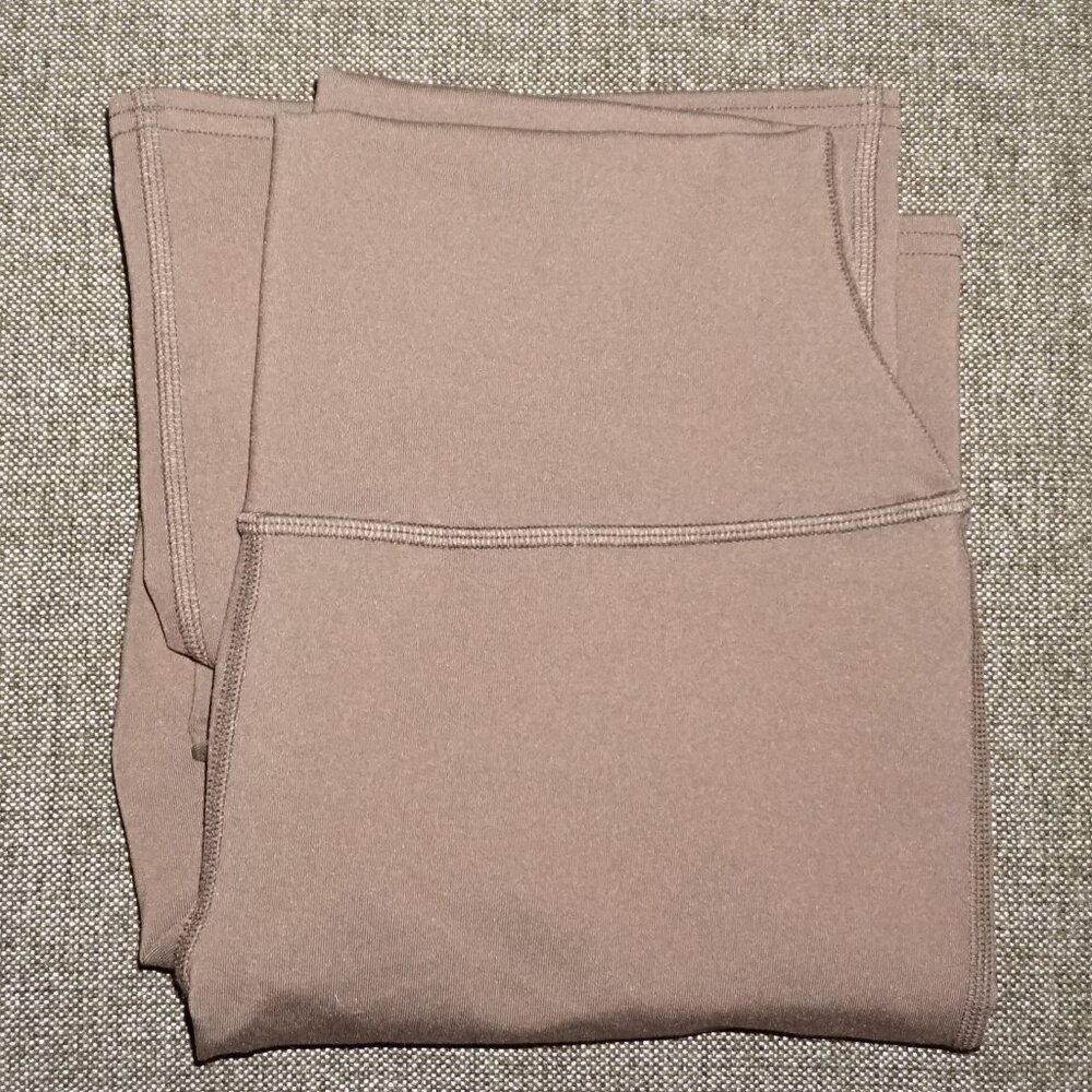 Alo Yoga Airbrush High-Waist 7/8 Bootcut Legging Espresso Size M